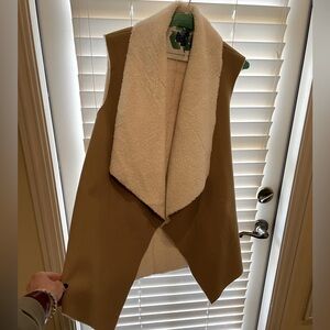 Splendid vest faux fur lined